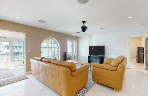Hernando Beach House | Little Pine Island Retreat