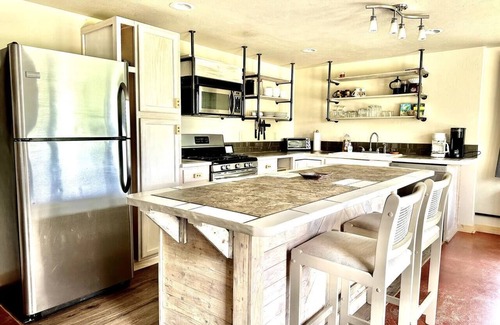 Whitehall House | Little Pipestone Lodge w/Views
