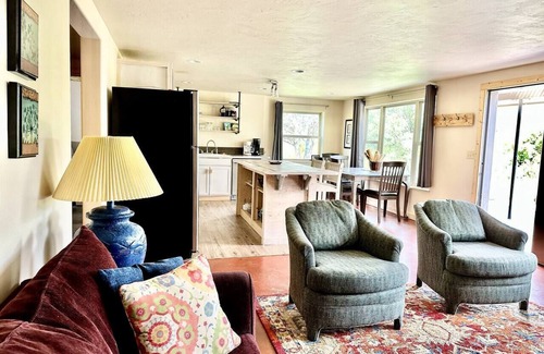 Whitehall House | Little Pipestone Lodge w/Views