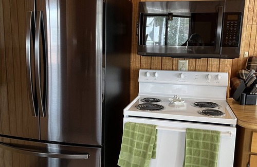 Honor Cottage | Little Platte Lake Front Cabin Near Sleeping Bear