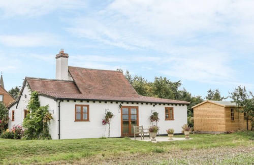 Clows Top Cottage | LITTLE POUND HOUSE, character holiday cottage in Mamble