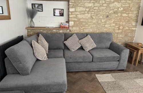 Burford House | Little Priory Cottage