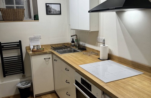 Burford Cottage | Little Priory Cottage, 10 Georges Yard, Burford
