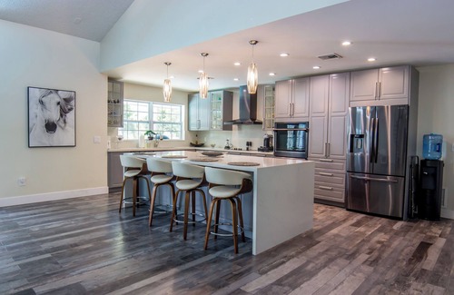 Little Ranches House | Little Ranches Retreat in the Heart of Equestrian Community
