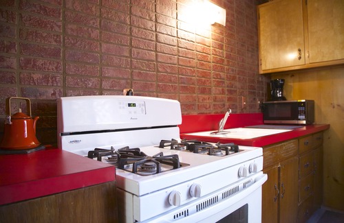 Big Bear City House | Little Red Box - Charming Mountain Getaway with Hot Tub, 5 Min to Big Bear Lake