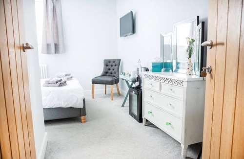 Sheringham Bed & Breakfast | Little Regent Hall