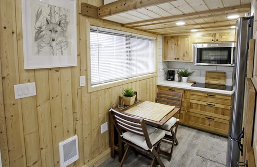 Multnomah Village House | Little Restful Retreat - tiny house in southwest Portland