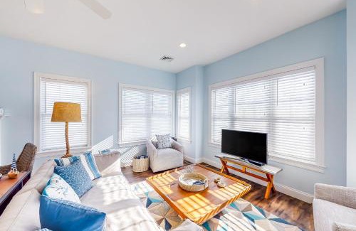 Arundel House | Little River Memories