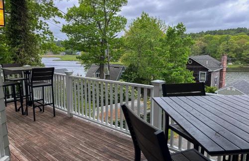 Gloucester House | Little River Retreat