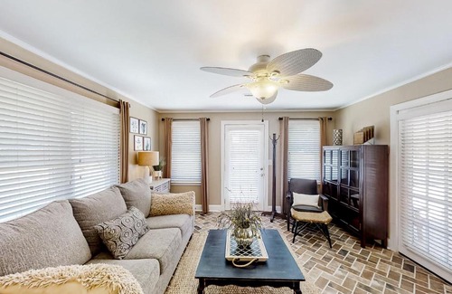 Little River House | Little River Waterway Cottage Retreat