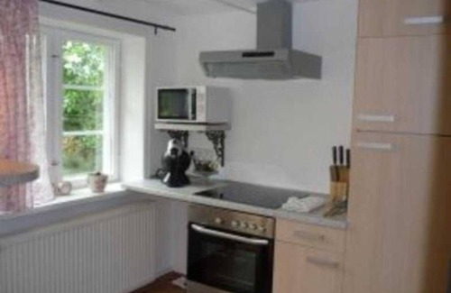 Borm Apartment | Little Rose Cottage - Vacation under thatch between the seas - Little Rose