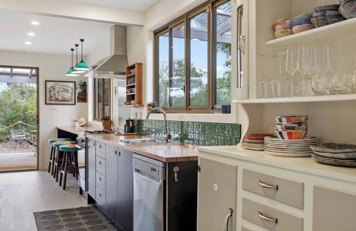 Clifton Beach House | Little Secret Charming Clifton Beach Sanctuary