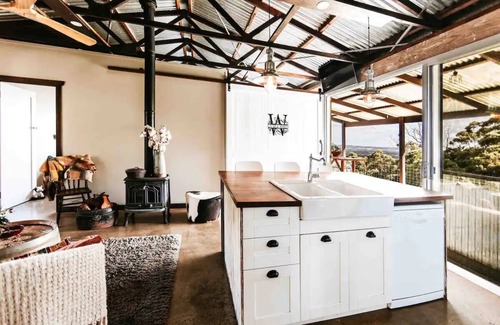 Woodhill House | Little Shed on Woodhill