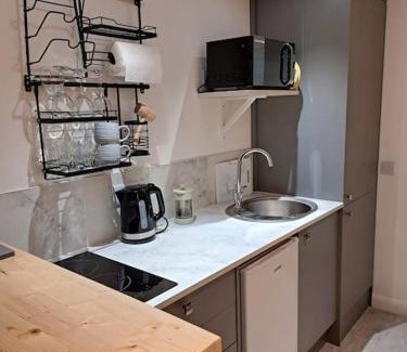 Avoch Apartment | Little Slioch Cottage- A Break From City Life