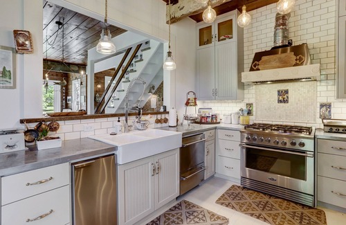Brenham House | Little spot of Heaven, watch the amazing sunsets