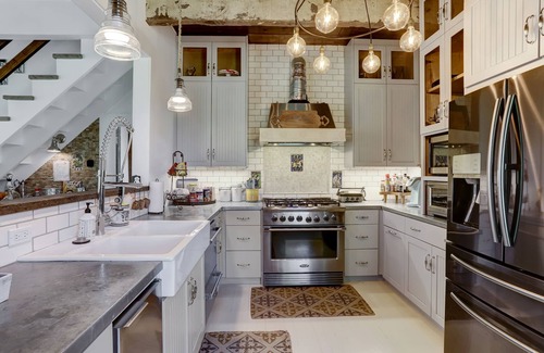Brenham House | Little spot of Heaven, watch the amazing sunsets