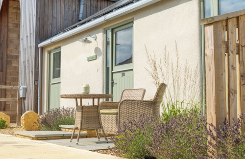 Burford House | Little Stable Cottage - Burford