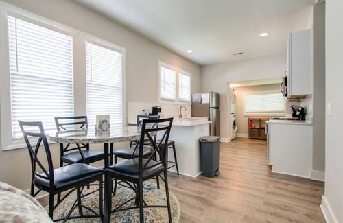 Murfreesboro House | Little Stone House in the Heart of Murfreesboro