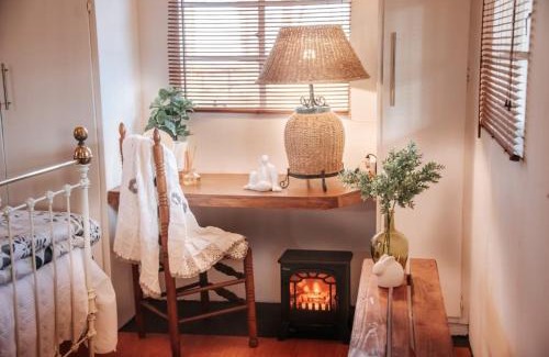 Van Reenen Apartment | Little Tin House