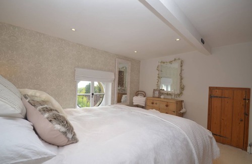 St Leonards-On-Sea Cottage | Little Turret