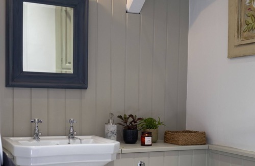 Longford Cottage | Little Underhill at Underhill House