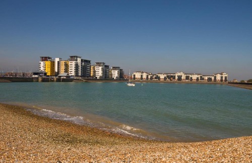 Eastbourne Apartment | Little Venice by the Sea - balcony & water views