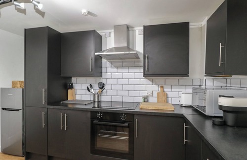 Chippenham Cottage | LITTLE WICK, pet friendly, character holiday cottage in Lacock