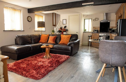 St. Columb Major Cottage | LITTLE WILLOW, romantic, with a garden in St Columb Major