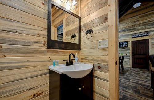 Mena House | Little Wolf Cabins and ATV Rentals