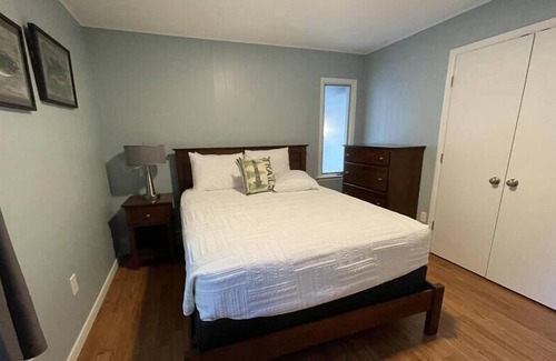 Lewiston House | Little Wolf Hideaway