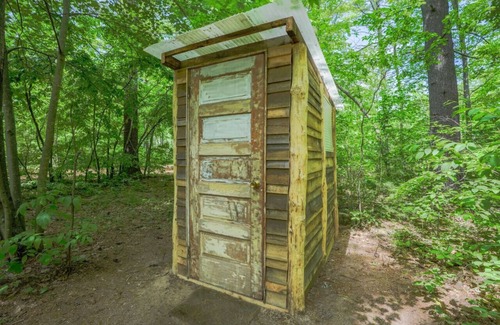 Pine City House | Little Wooded Retreat with breakfast and spa!