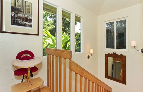 Lanikai Cottage | Little Yellow Cottage: Steps to Lanikai Beach