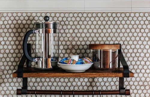 Staunton House | Little Yellow House: Walk to Downtown Staunton