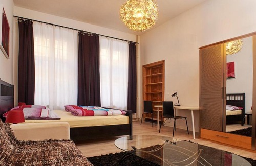 Friedrichshain House | LittleFriedrichRooms @ propellerwerk