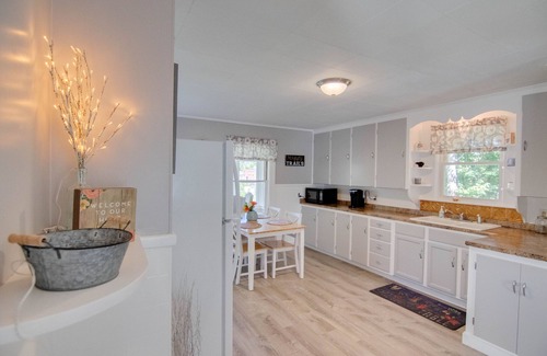 Littleton Apartment | Littleton NH! White Mountains hottest destination!