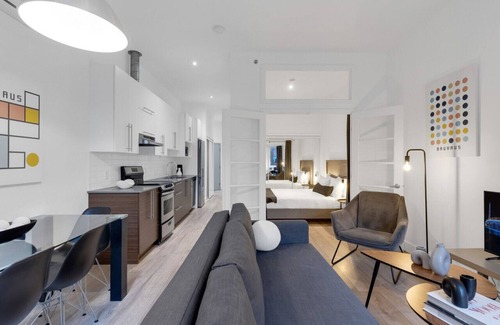 Downtown Montreal Apartment | LiV MTL Downtown-303 1BR Spacious Superior Suite