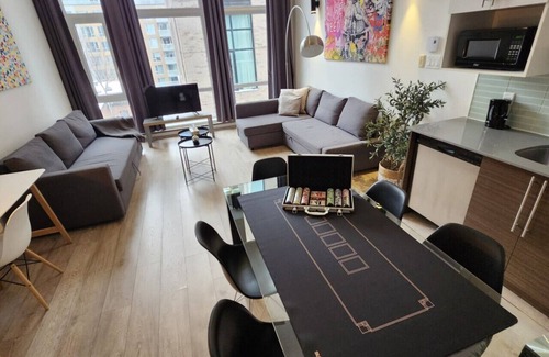 Downtown Montreal Apartment | LiV MTL Downtown-501 Spacious Duplex + Mezzanine
