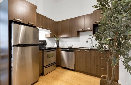 Plateau Mont Royal Apartment | LiV MTL Main-301 Spacious 1BR Suite + Mezzanine