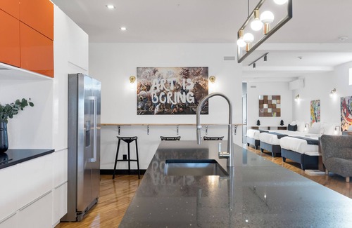 La Petite-Patrie Apartment | Liv MTL - Plaza