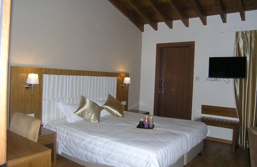 Kyperounta Hotel | Livadia Hotel Kyperounta