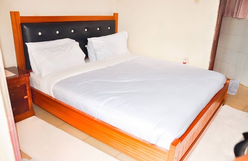 Kibuye Hotel | Livalana Hotel
