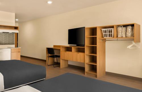 Westside Hotel | LivAway Suites Missoula