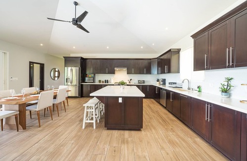 Brasilito House | Live a relaxing experience in this home with private pool, sauna and a cold tub.