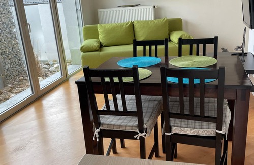 Hallstadt Apartment | Live and sleep right on the Main at the gates of Bamberg World Heritage