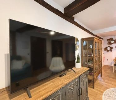 Hervas Apartment | Live home
