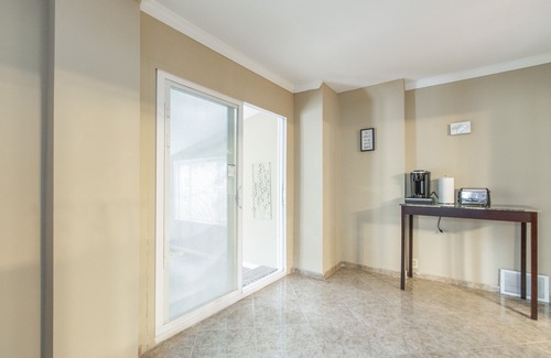Colmar House | Live like a local in chic 3BR/2BA renovated homeš”