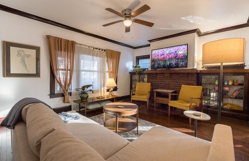Detroit - Shoreway Apartment | Live like a local in the historical Detroit Shoreway, right at the Gordon Square