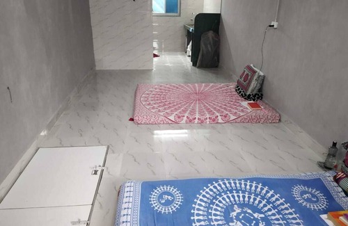Mumbai House | Live like a Mumbaikar (by Alien Door)