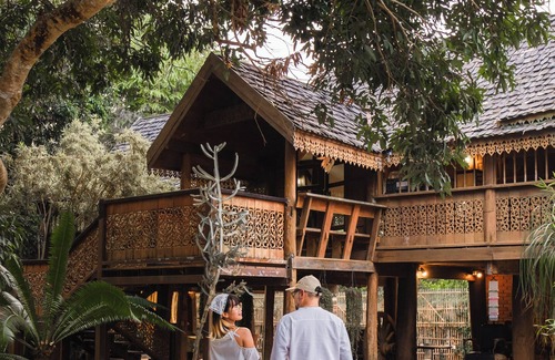 San Sai House | "Live like a Local" Wooden House