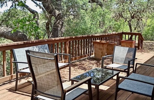 Bandera House | Live Oak, at CRC Ranch Retreat